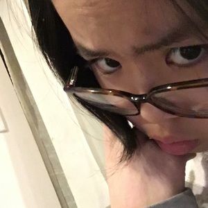 Meet your Posher, Charise